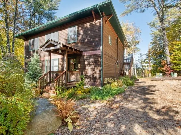 92 Singing Eagle Rd, Moultonborough, NH 03254