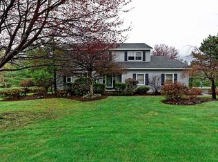 1428 Orlyn Dr, Niskayuna, NY 12309