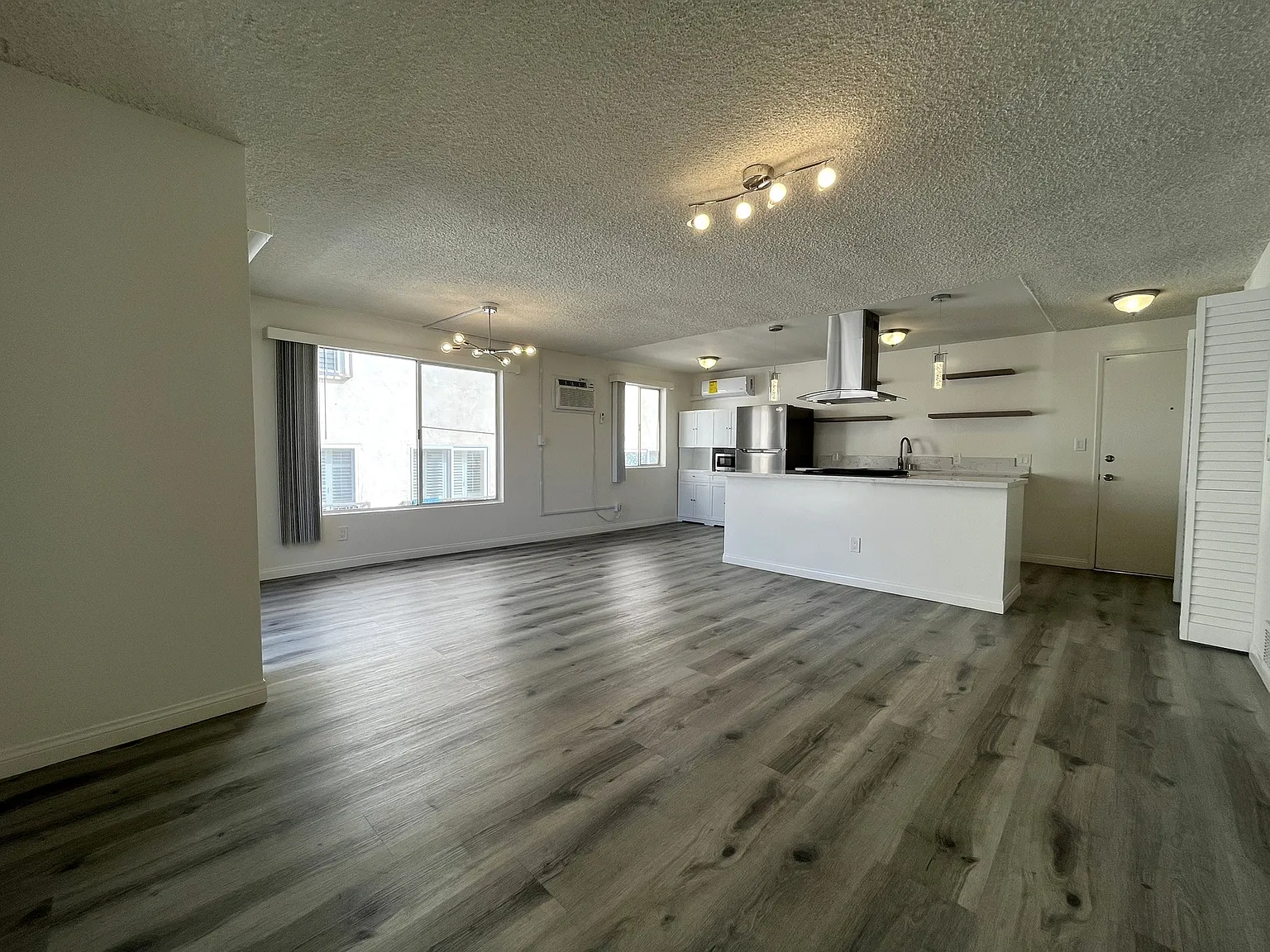 2 bed, $3,494 — Photo 2