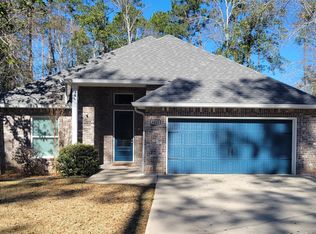 8428 Kimo Pl, Diamondhead, MS 39525