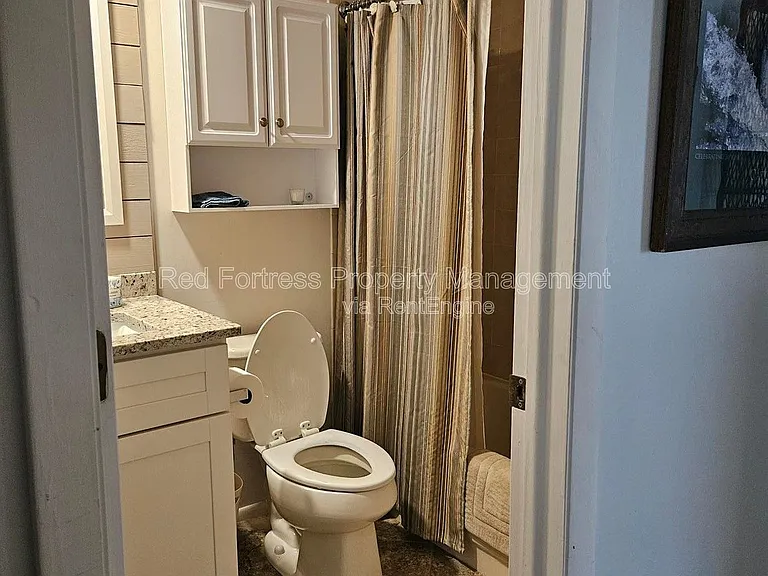 5710 Trailwinds Dr #525 — Photo 2