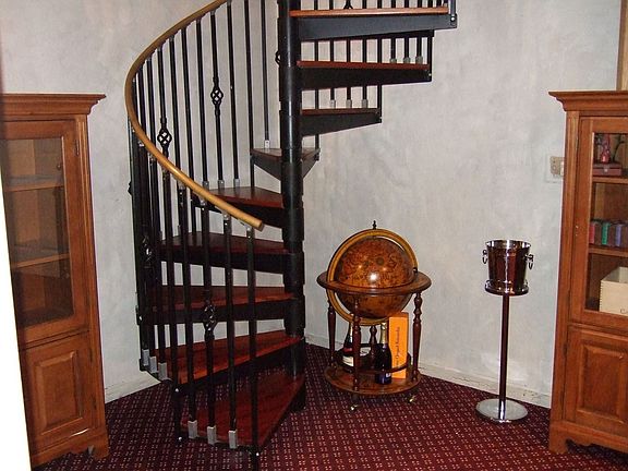 Spiral staircase