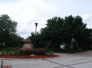 600 Arbor Glen Ct, Ballwin, MO 63021