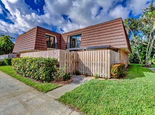 1216 12th Ln, Palm Beach Gardens, FL 33418