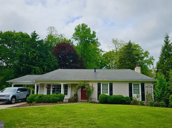 4412 Woodchuck Ct, Annandale, VA 22003