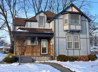 655 N 8th St, Breese, IL 62230