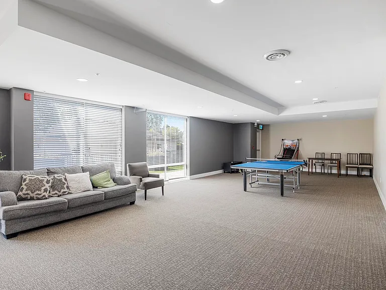 2180 Kelly Ave #1613 — Photo 33