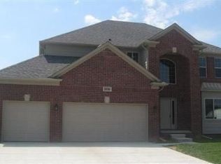 24746 Pebble Beach Ln, Macomb, MI 48042