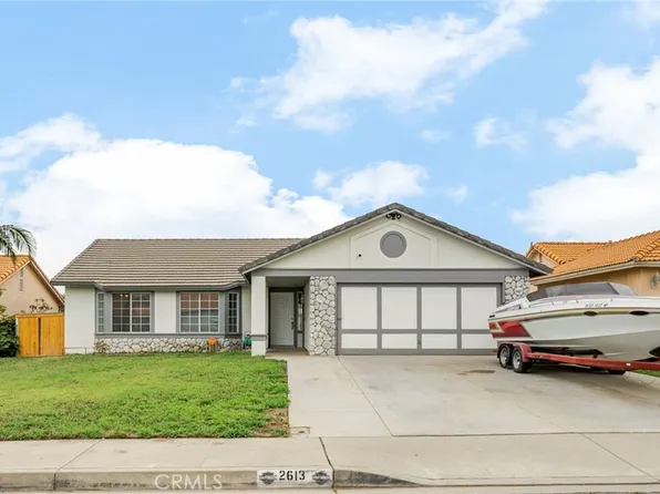 2613 W Loma Vista Dr, Rialto, CA 92377