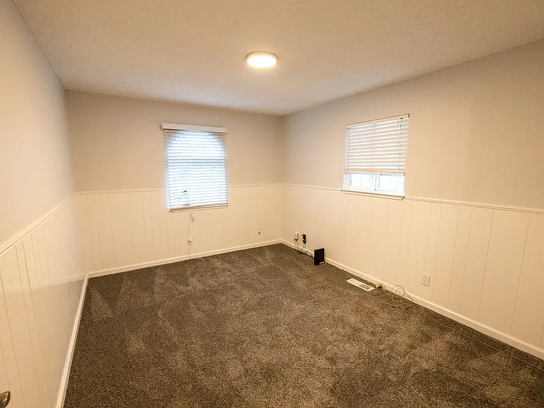 609 Poinsettia Ave — Photo 28