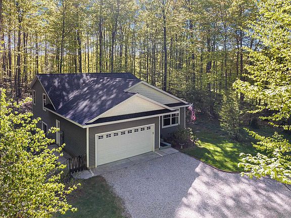 3rd image of 2177 N Jacobson Rd