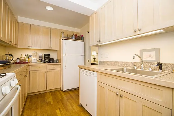 Sold by Olshan Realty | media 23