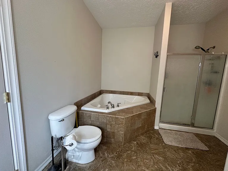 12405 E Aunnic Ln — Photo 11