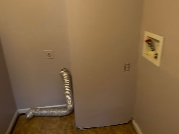4th image of 3060 Benchwood Dr
