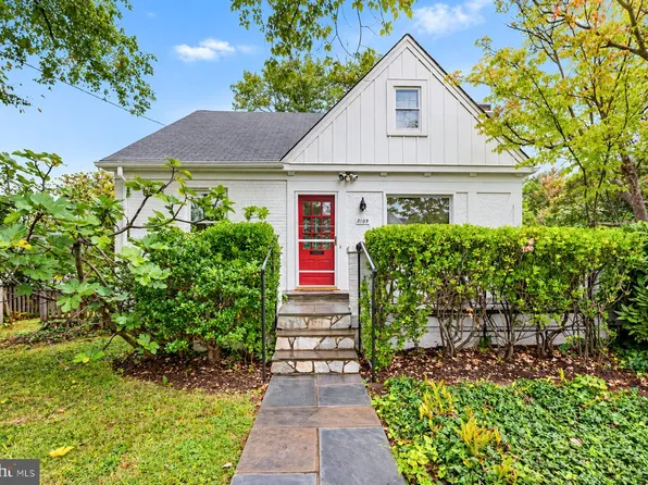 5109 Manning Dr, Bethesda, MD 20814
