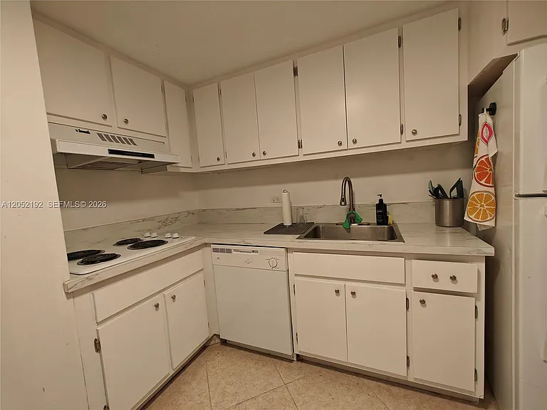 825 Brickell Bay Dr #350 — Photo 62