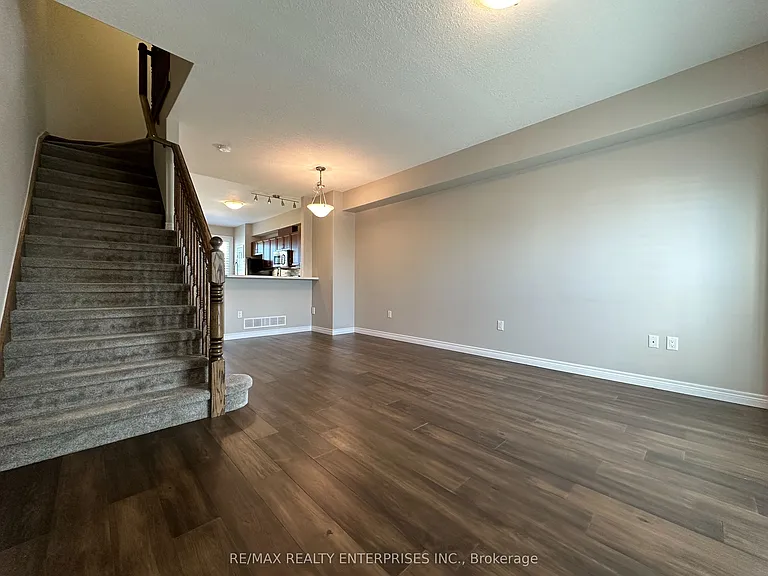 69 Edenrock Dr — Photo 11