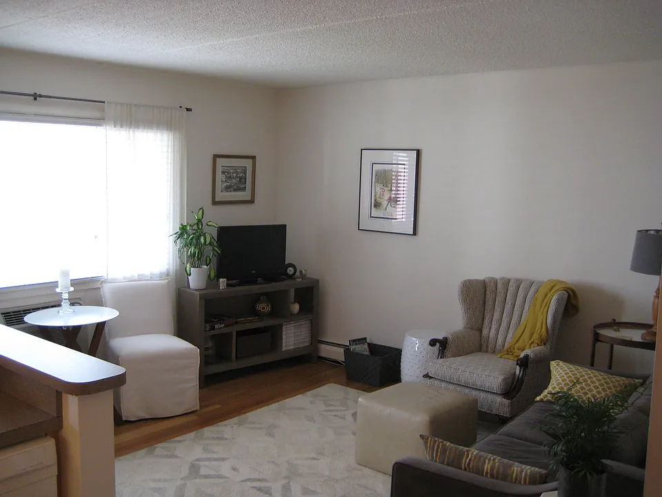 507 Taylor Ave #104