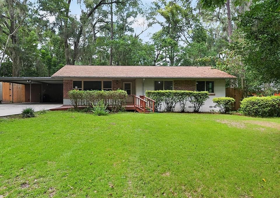1st image of 810 NW 19TH TERRACE