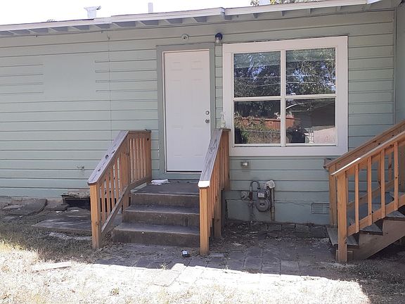 2nd image of 819 CRAVENS AVE