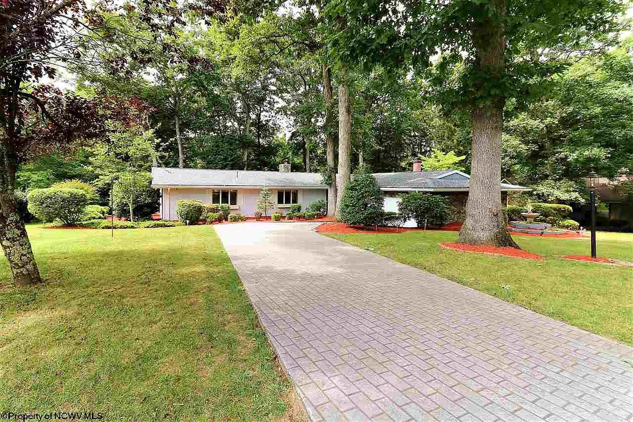 54 Carriage Ln, Bridgeport, WV 26330 Zillow