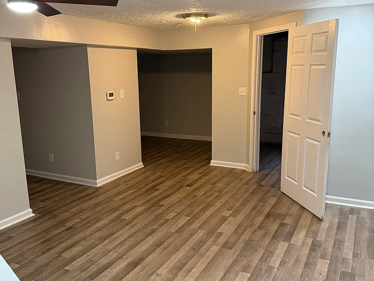 110 Birchwood Rd — Photo 9
