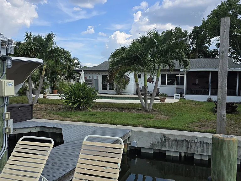 8433 Flagstone Dr — Photo 9