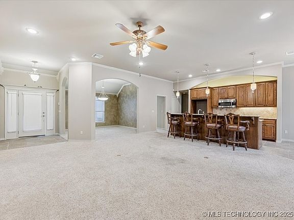 5th image of 12447 S 101st East Ave