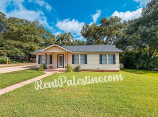 707 E Brazos St, Palestine, TX 75801