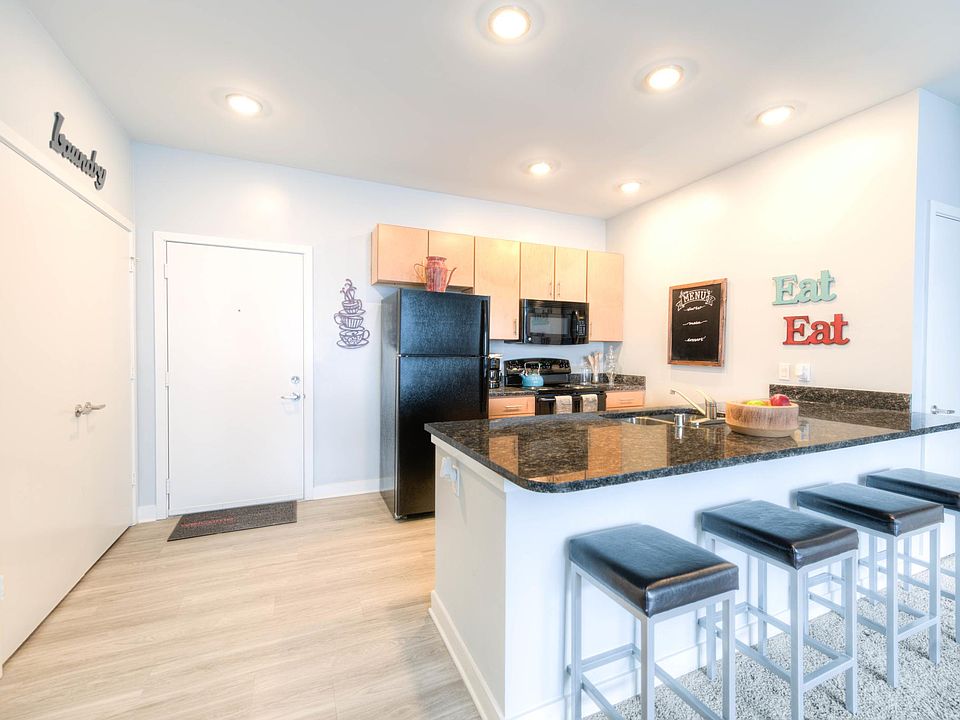 1st image of 2330 Crittenden Dr #1A