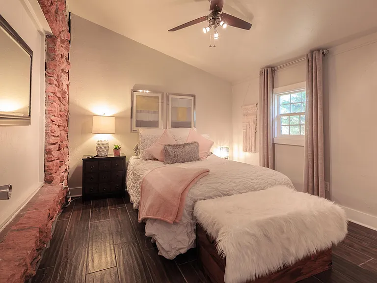 1313 Mockingbird Ln — Photo 18