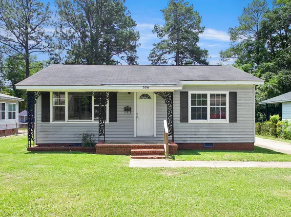 306 Lynn Ave, Fayetteville, NC 28301