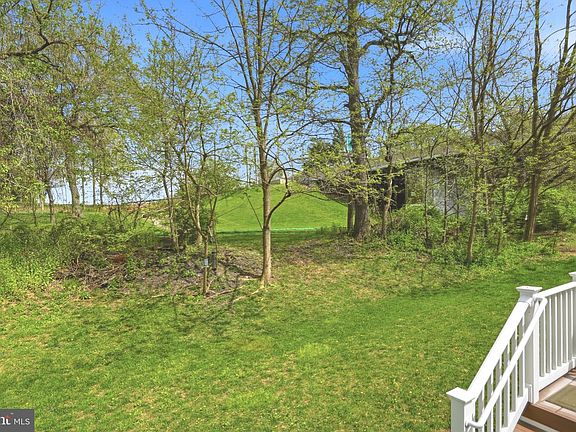 4th image of 803 Rustic Ct