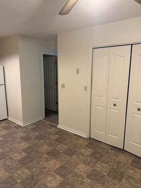2 bed, 1.5 bath, $995 — Photo 4