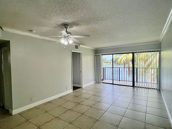 2nd image of 1477 Lake Crystal Dr APT F