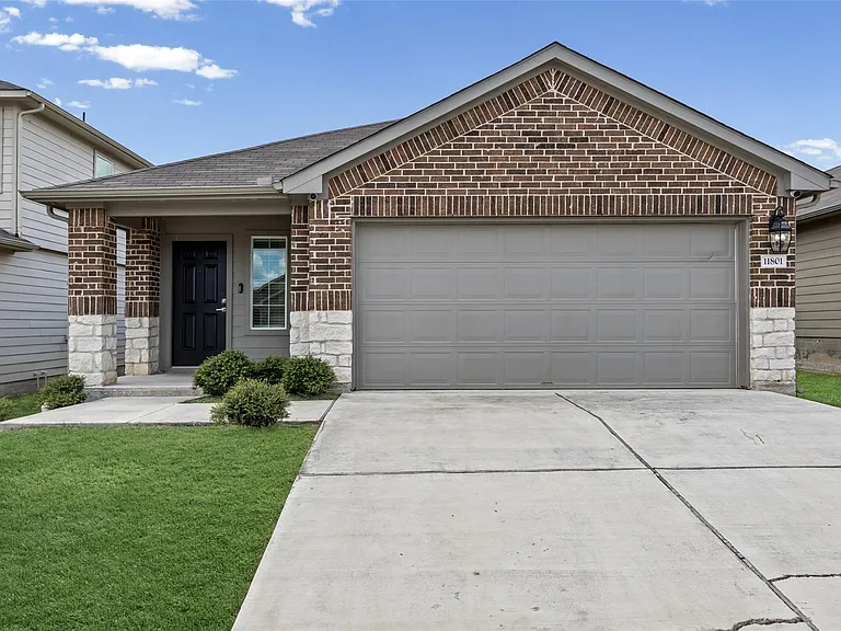 11801 Rush Ln — Photo 1