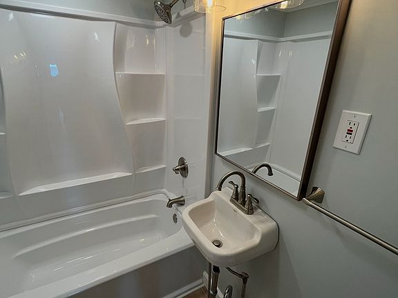 4th image of 65 Summer St #2