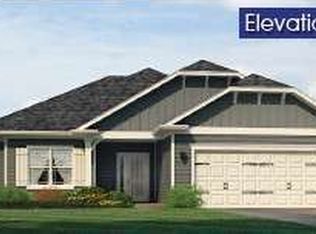 212 Magnolia Villas Dr, Cornelia, GA 30531