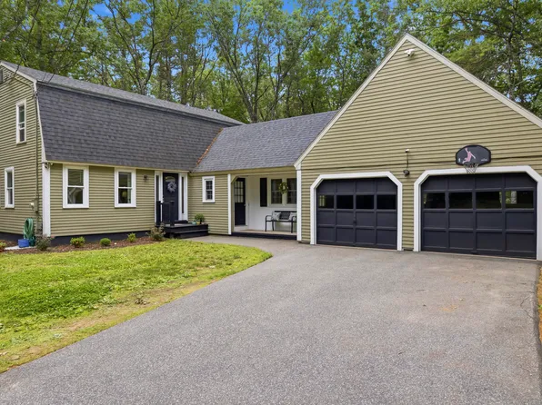 32 Pennymeadow Walk, Wells, ME 04090