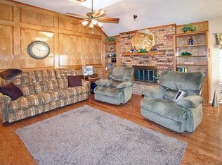 3705 Meadowedge Rd, Arlington, TX 76001