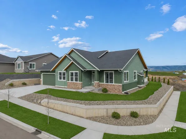 1743 Golden Hills Dr, Lewiston, ID 83501