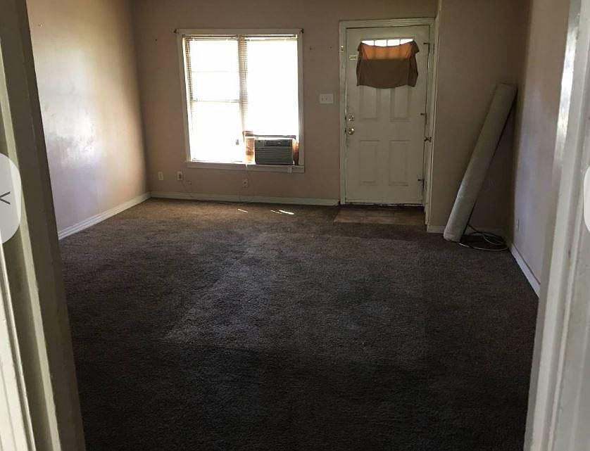 2nd image of 302 Kings Hwy