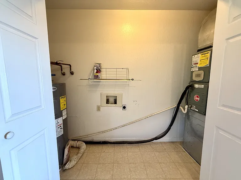 770 Deerfield Ln #4 — Photo 7