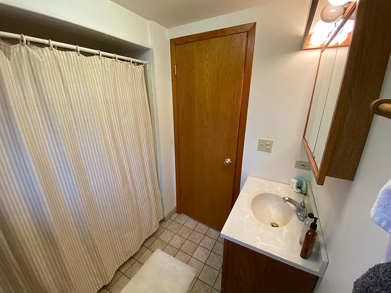 1117 1/2 W Rocky Beach Ln #A — Photo 16