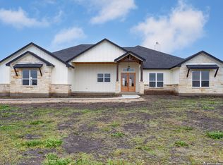 147 Ranchers Way, Marion, TX 78124