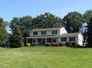 6 Salisbury Ln, Warwick, NY 10990