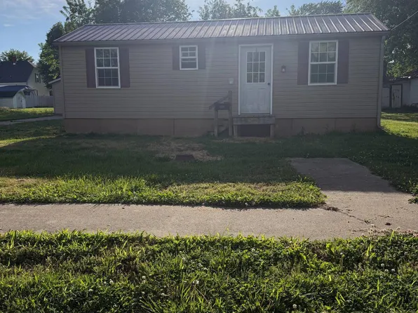 734 Arlington Ave, Bridgeport, IL 62417
