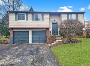 2222 Cross Village Dr, Miamisburg, OH