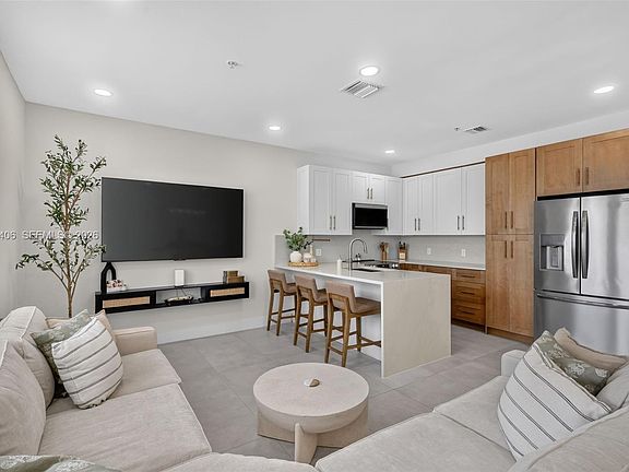 2nd image of 4301 SW 160th Ave APT 202