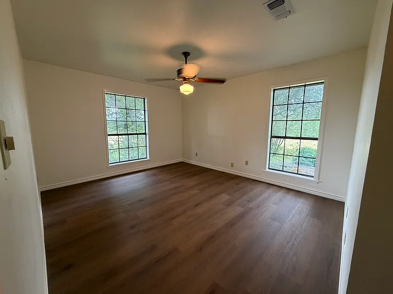 5166 Interstate Highway 30 Service Rd — Photo 21
